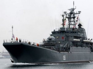 Esad rejimine silah taşıyan Rus savaş gemilerinin Türk Boğazları'ndan geçişi sürüyor