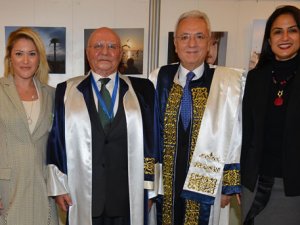 Duayen denizci Lucien Arkas'a doktora ödülü verildi