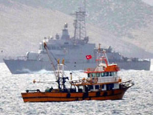 Yunan Sahil Güvenlik botu, Türk balıkçı teknesini taciz etti