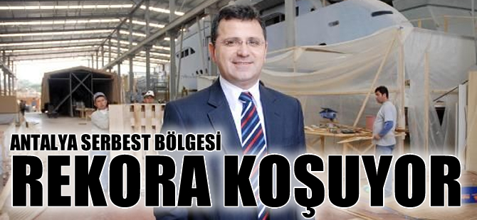 Antalya Serbest Bölge'de 2014 yılında 27 lüks yat denize indirildi