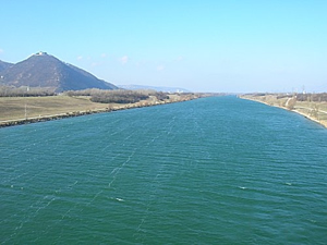 Yeni Süveyş Kanalı 6 Ağustos'ta Mısır Devlet Başkanı El-Sisi tarafından açılacak