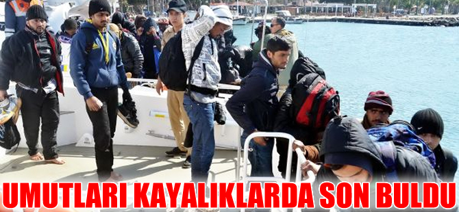 Bodrum'da 38 kaçağı taşıyan tekne battı