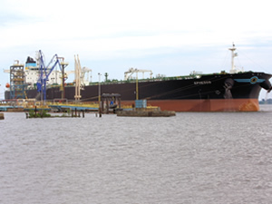 M/T EPHESOS isimli tanker, günlüğü 30 bin dolara TOTAL'e kiralandı