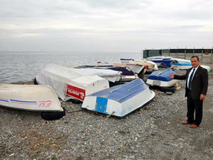 Narlıdere sahilleri tekne mezarlığı oldu