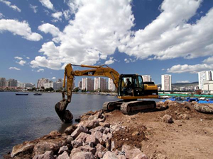 Karşıyaka Balıkçı barınağı artık daha güvenli