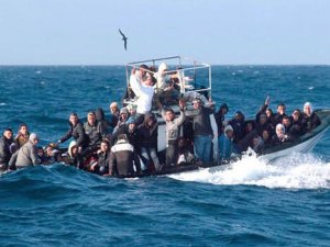 Akdeniz’de tekne battı, 400 göçmen öldü!