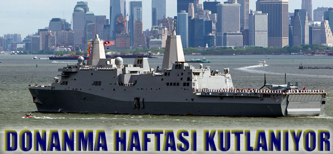 Donanma Haftası çerçevesinde ABD savaş gemileri, New York'ta geçit töreni düzenledi