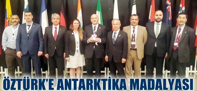 Prof.Dr. Bayram Öztürk’e Japonya’dan madalya