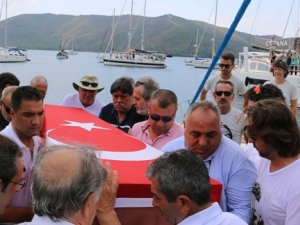 Efsane Türk denizci Sadun Boro'ya son görev