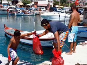 Datça'da turizm sezonu öncesi deniz dibi temizliği yapıldı