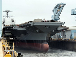 Dünyanın en büyük uçak gemisi seneye ABD donanmasının hizmetinde