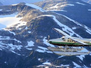 Alaska'da kruvaziyer gemisi yolcularını ölüm havada yakaladı