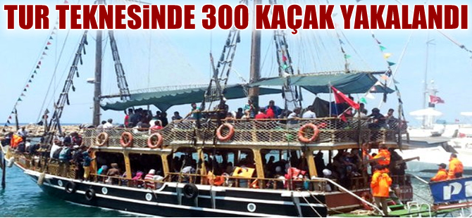 Antalya'da tur teknesiyle İtalya'ya gitmek isteyen 300 Suriyeli yakalandı