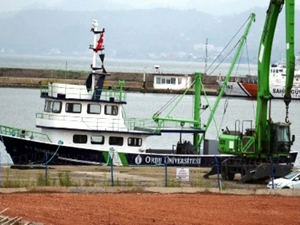 Kefelioğlu Araştırma ve Eğitim Gemisi personel yokluğundan araştırma yapamıyor