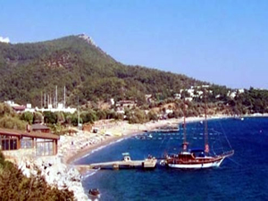 Çeşme'deki Hacettepe Koyu imara açılıyor