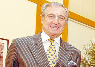 Rahmi Koç TURMEPA'nın mankeni oldu