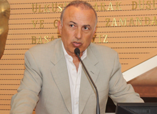 Metin Kalkavan: Hiç bir ülkede bu kadar kolay kanun, düzenleme yapılmaz