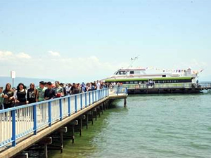 İznik Gölü'nde sefer yapan gemide taşıma ücretleri yüzde 50 indirildi
