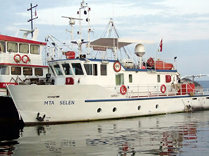 MTA Selen araştırma gemisi Mudanya'da sismik çalışma yapıyor