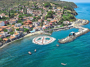 30 Ağustos Zafer Bayramı denizlerimizde de kutlandı