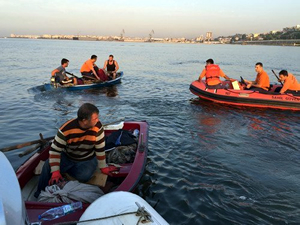 Sahil Güvenlik yasa dışı avcılık yapanları takibe aldı
