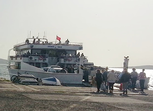 Midilli-Ayvacık feribot seferleri yeniden gündemde