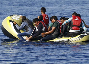 Midilli Adası açıklarında mülteci botu battı, 1 kız çocuğu öldü