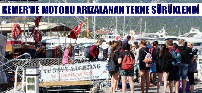 Turistleri taşıyan tekne kayalıklara çarpmaktan son anda kurtarıldı