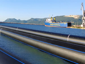 "Barış suyu" Kıbrıs'ta müzakerelerin seyrini değiştirecek