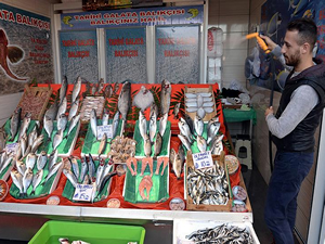 Karaköy Balık Pazarı yeniden hizmete açıldı