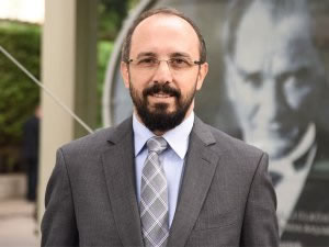 Şinasi Onur: "Mesleki anlamda 'kalifiye' insan sıkıntısı yaşıyoruz"