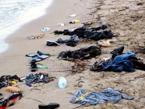 Batan teknede kaybolan 15 mülteciden 5'inin cesedine ulaşıldı