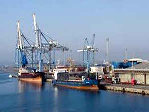 Limasol Limanı'na bomba ihbarı yapıldı, polis araştırma yapıyor