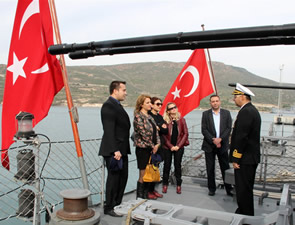 Öğretmenlere en güzel hediye Donanma Komutanlığı'ndan geldi