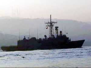 Boğaz'da Türk ve Rus savaş gemileri karşılaştı