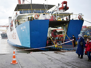 Feribotların Mersin açıklarındaki bekleyişi sona erdi