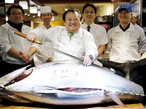 200 kiloluk ton balığı 108 bin 500 euroya alıcı buldu