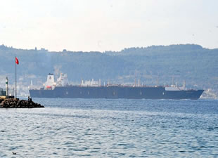 Bachir Chihani adlı doğalgaz tankeri Çanakkale Boğazı'ndan geçti