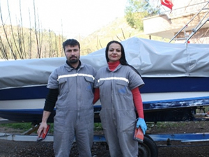 Muğlalı Aslı Özyıldız 10 yıldır tekne bakım işleri yapıyor