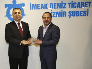 İzmir Valisi Mustafa Toprak, İMEAK Deniz Ticaret Odası İzmir şubesine ziyaret etti