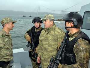 Genelkurmay Başkanı Hulusi  Akar, SAT ve SAS Komutanlıklarını denetledi