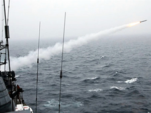 Rusya, Azez'e Akdeniz'deki savaş gemilerinden attığı balistik füzelerle saldırdı