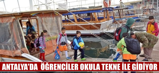 Karayolu bağlantısı olmayan köyde taşımalı eğitim aracı tekne