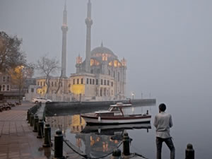 Sis İstanbul’u esir aldı: İstanbul Boğazı gemi geçişlerine kapatıldı