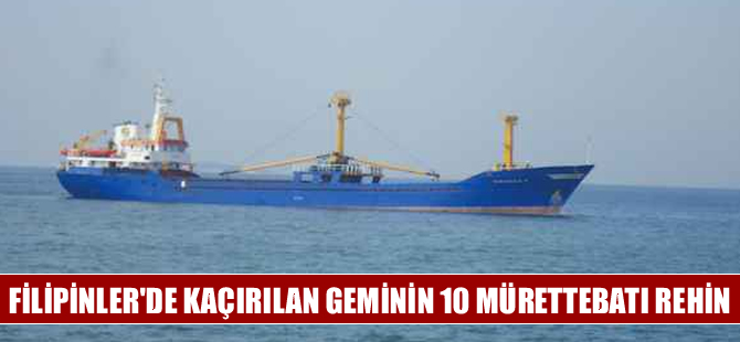 Korsanlar kaçırdıkları geminin mürettebatını esir aldı