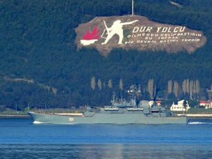 Çanakkale Boğazı'ndan geçen 2 Rus gemisi Ege Denizi'ne açıldı