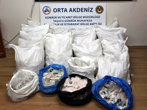 Seka Limanı'nda bir TIR'da 2 milyon adet uyuşturucu hap yakalandı