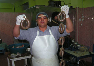 Gaziantep'te hamsi sucuğa da girdi