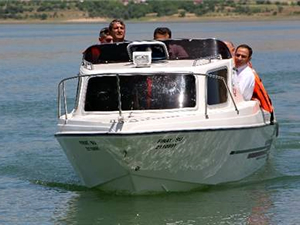 Fırat Üniversitesi'ne bilimsel araştırma teknesi alındı