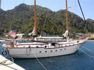 Marmaris'te sahipsiz iki teknenin sırrı çözülemiyor